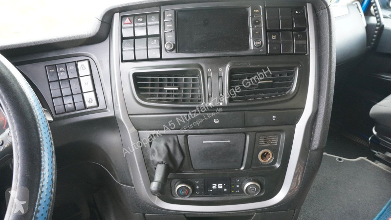 Kamion Iveco 500E6 Pritsche + Plane Zug...