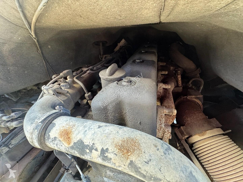 Vrachtwagen Scania 94 - 300 (MANUA GEARBOX /...