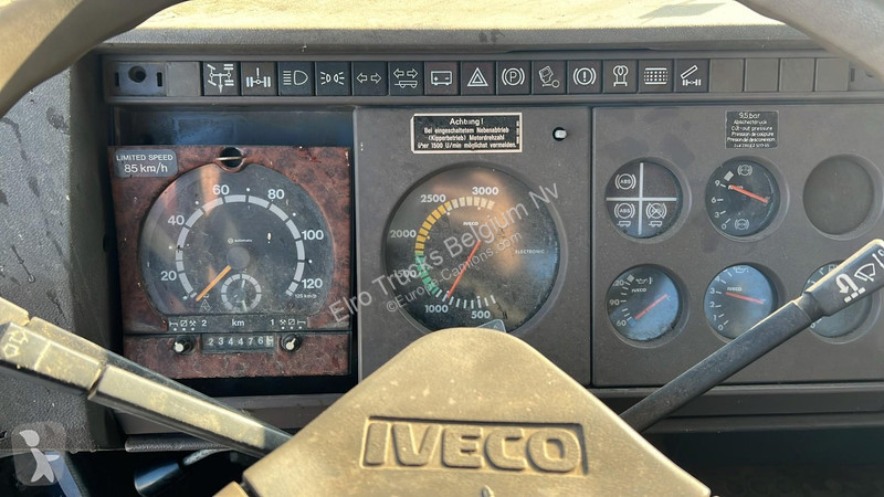 Lastbil Iveco 180 - 23 (V8 / MANUAL PUMP /...