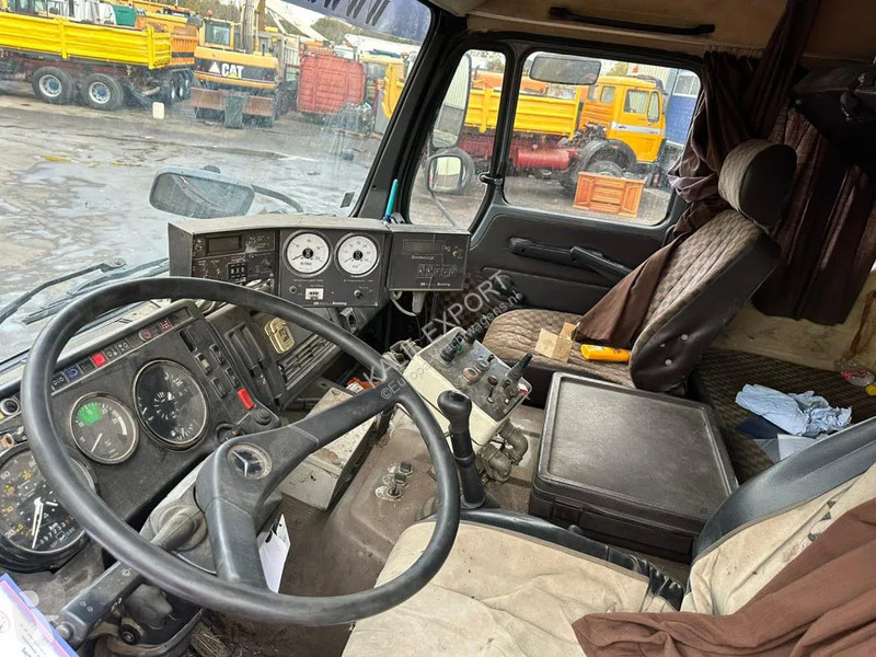 Camion Mercedes 2428 Bitumen Sprayer 11.000L...
