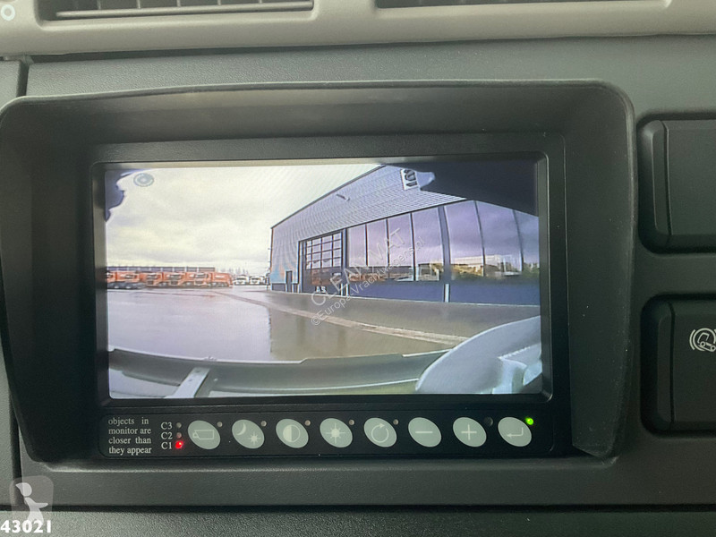 Camion DAF FAQ  430 HMF 28 Tonmeter laadkraan