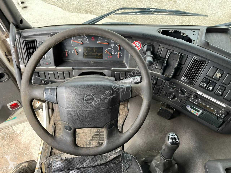 Kamion Volvo 9 300 6x2 CHASSIS L=8779 mm