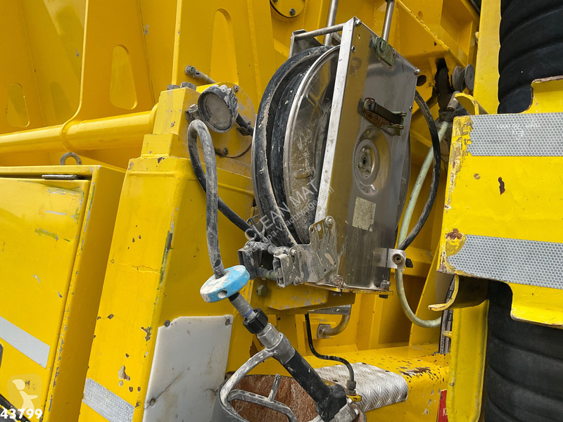 Camión MAN 35.480 10x4 RSP Tridem Saugbagger 10m³