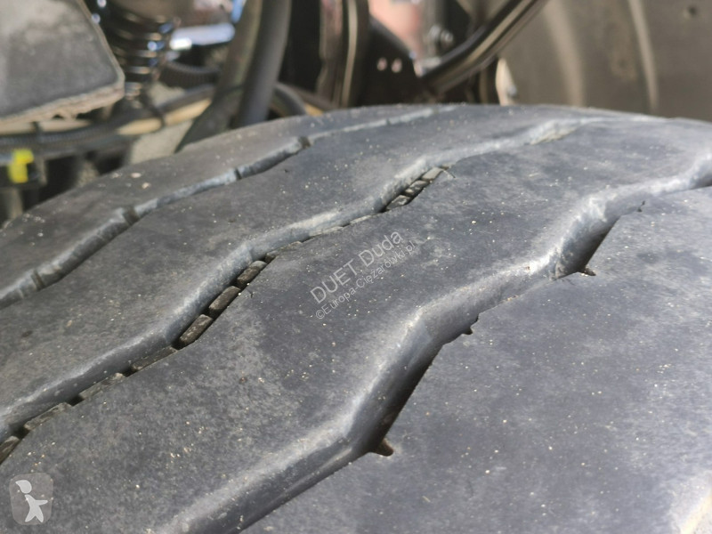 Kamion Renault 26.370 6x4 Mocny HDS FASSI F110