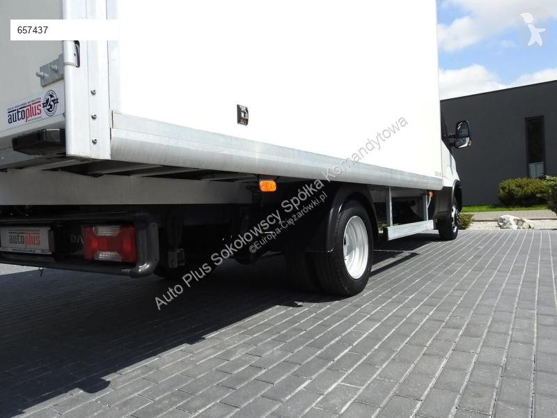 Lastbil Iveco DAILY 35C14 KONTENER 8 PALET...