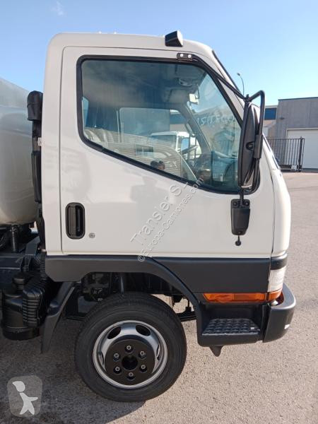 Camion Mitsubishi