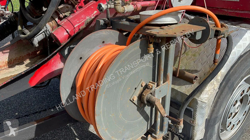 Kamion Volvo FL 7  Vacuum toilet tanker 8000 liter