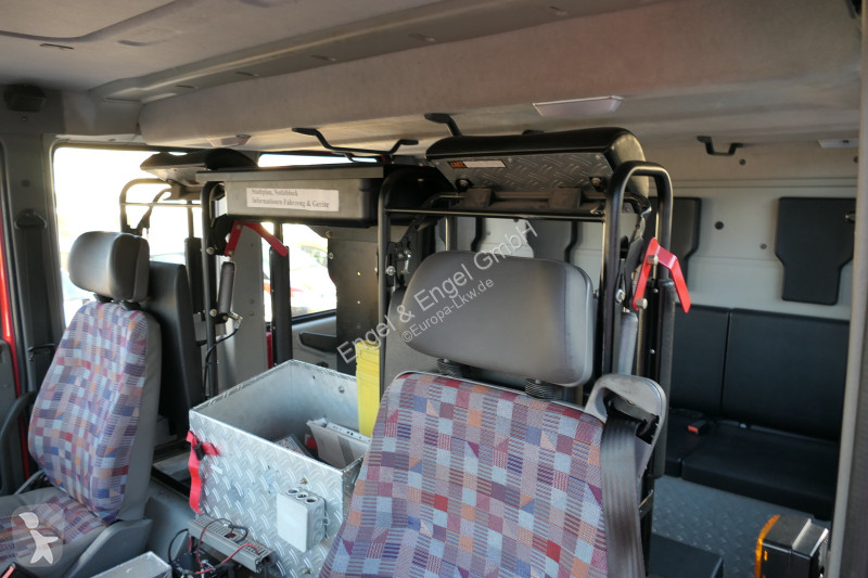 Camión Iveco FF 95 E LF 8 DoKa AHK 4X4 SFZ...