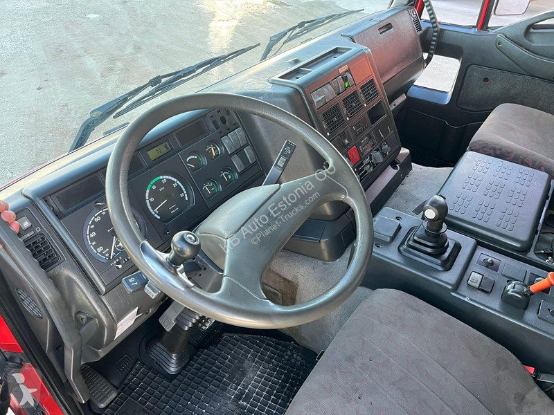 Camion Iveco EuroTech 260E31 6x2 TANK 9500 l /...