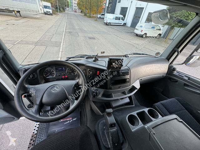 Kamion Mercedes 1824L Bi-Temp. Kühlkoffer 8,67m...