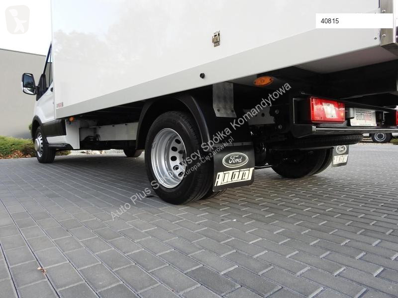Autoutilitară Ford TRANSIT CHŁODNIA KONTENER...