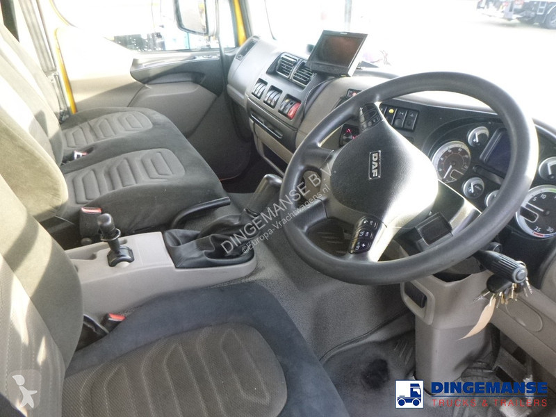 Kamion DAF 55220 4X2 RHD Whale vacuum tank 8.1 m3