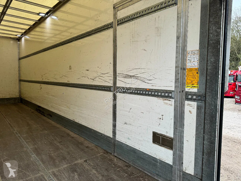 Kamion Mercedes 1927 4X2 4 UNITS EURO 6...