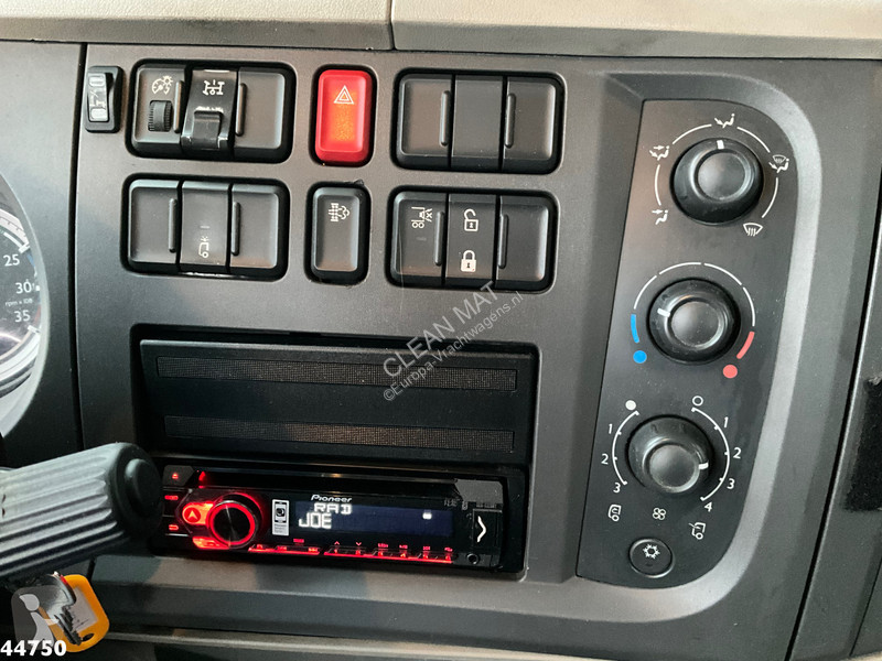 Camión DAF FAN  220 Euro 6 Hiab 11 Tonmeter...