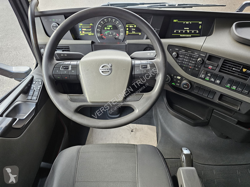 Camion Volvo FH500 / AUTOTRANSPORT / LOHR...