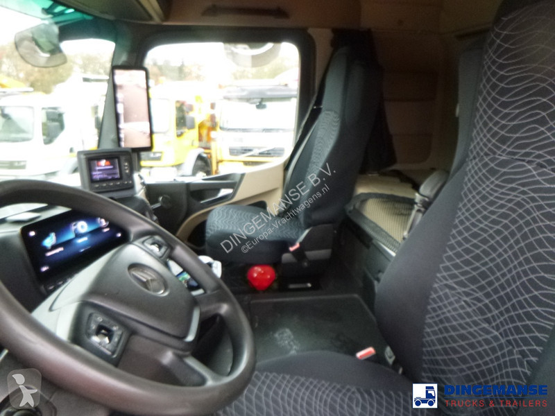 Vrachtwagen Mercedes 2843 6x2 Hyva container...