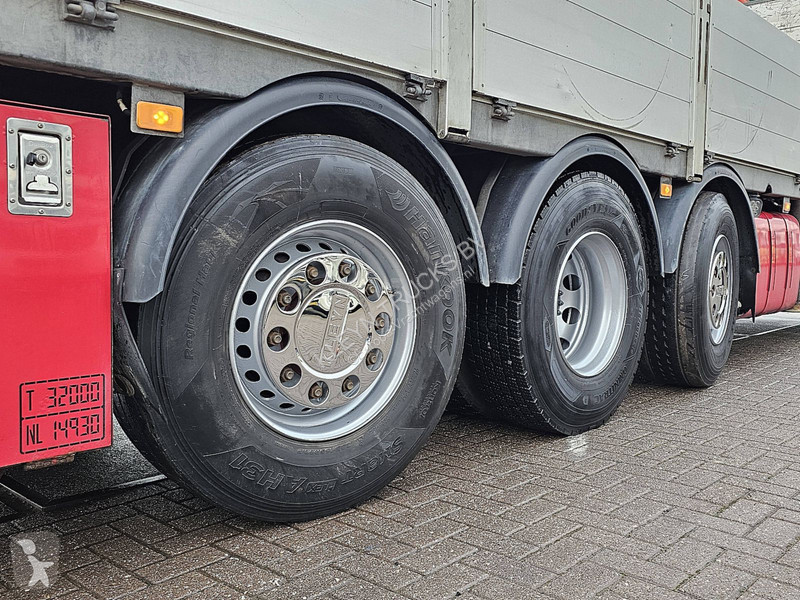 Camion Volvo 500 8X2 PK33002 6X HYDR.