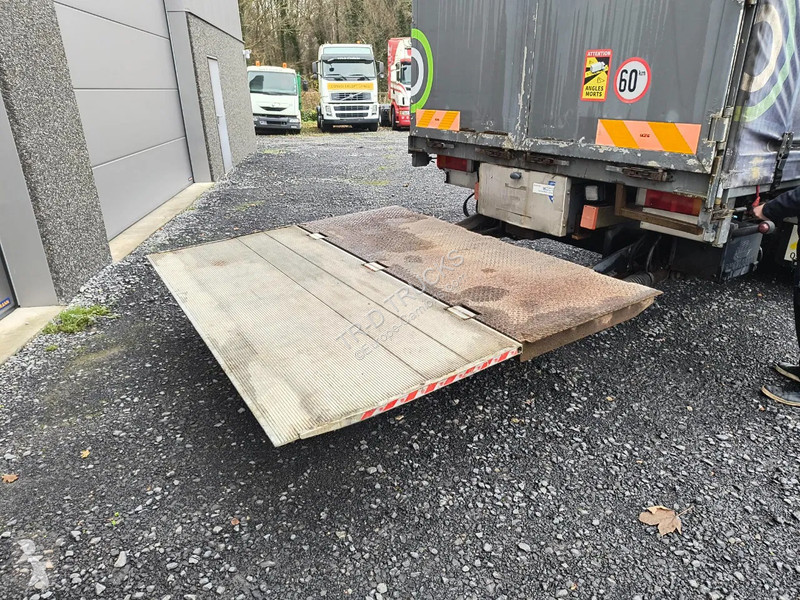 Camion DAF 75310 RETARDER - D'HOLLANDIA 2500 KG...