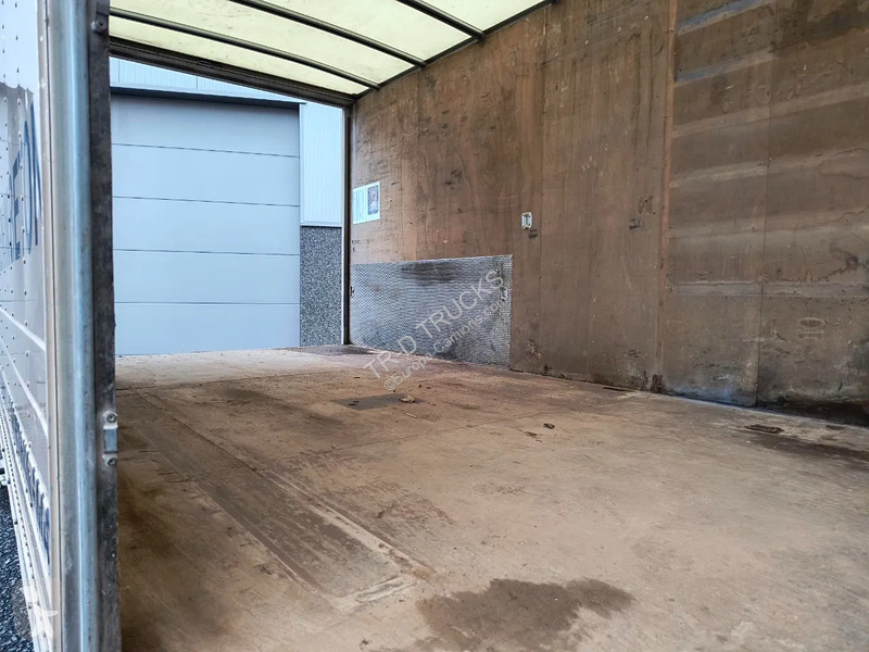 Camion Volvo FL 240 D'HOLLANDIA 2000KG - 5,76M BOX