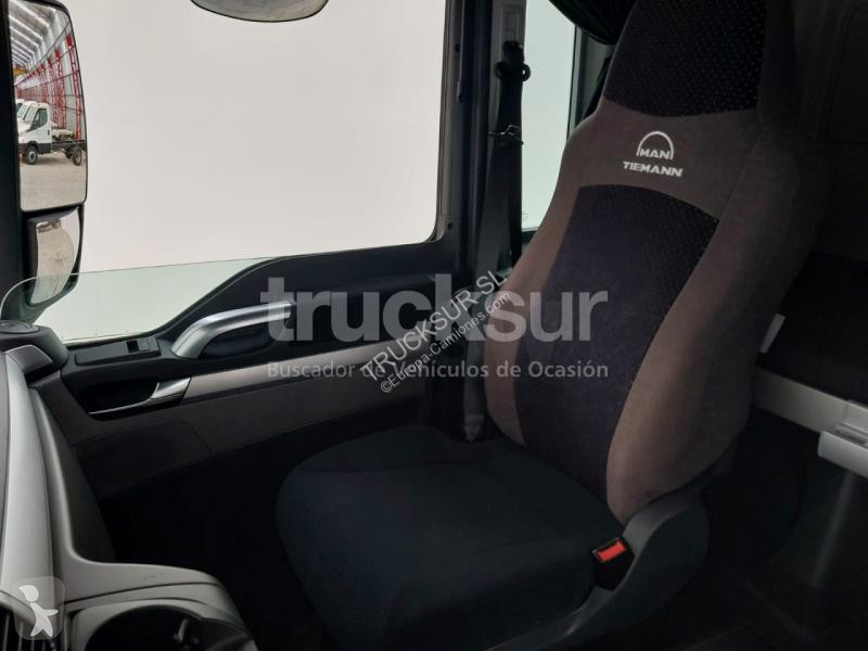 Camion MAN 35.400 8X2*6