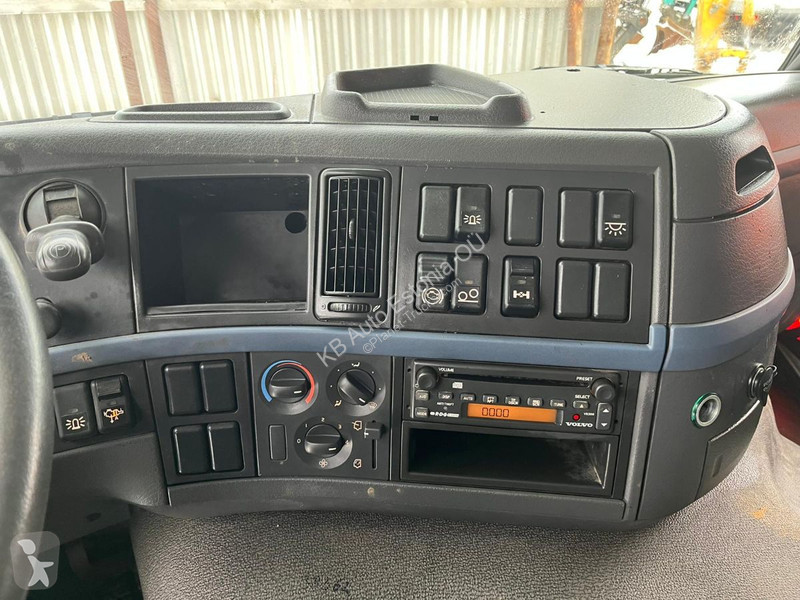 Camion Volvo 340 6x2 ORIGINAL MILEAGE !
