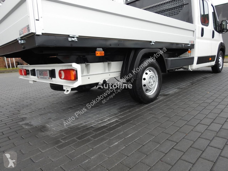 Véhicule utilitaire Peugeot BOXER SKRZYNIA...