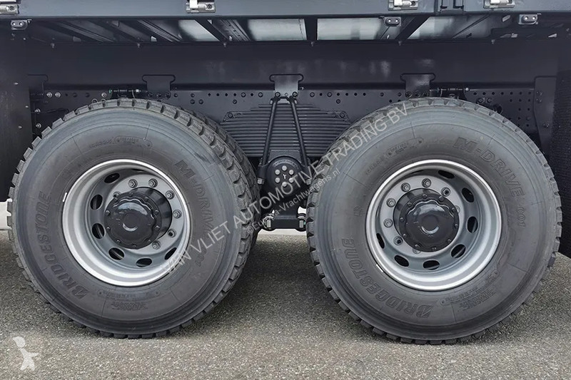 Camion MAN 41.440 BB CH Flatbed with Crane (3...