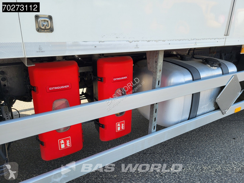 Kamion Mercedes 1827 4X2 2.000kg Ladebordwand...