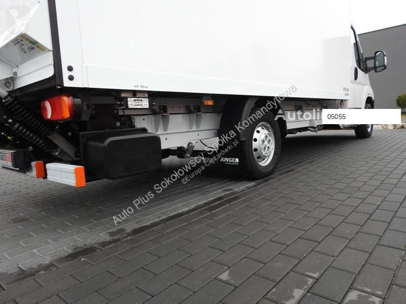 Camion Peugeot BOXER KONTENER WINDA 8 PALET...