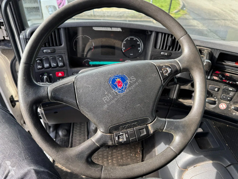 Camion Scania P230 4X2 - EURO 5 + DHOLNDIA LIFT