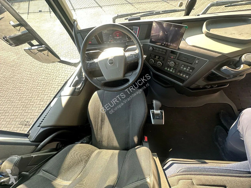 Lastbil Volvo 500 8X4 RF-RT40G FASSI F1450R.2.8...