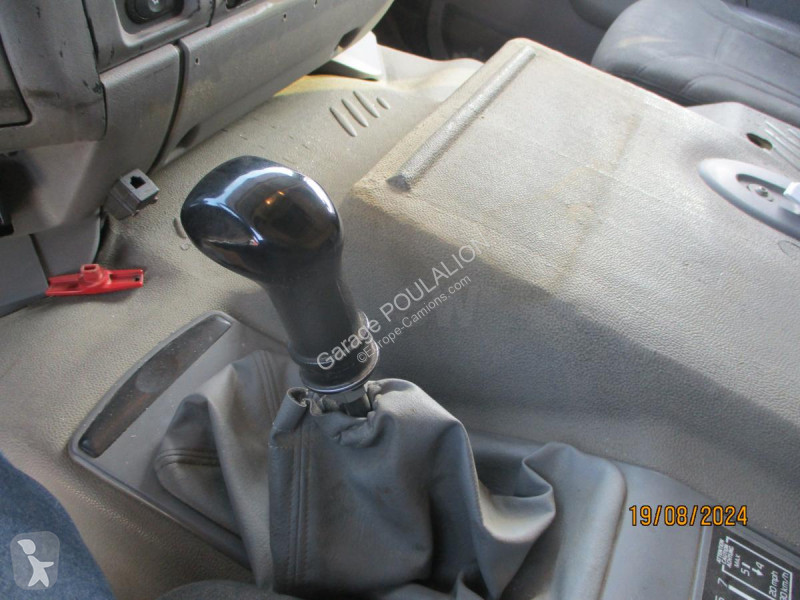 Camião Renault 4x2 MAGYAR 12500 L 210.19