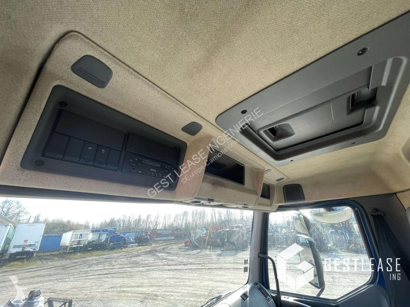 Camião Renault 320 DCI