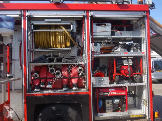 Camion MAN 250 godiva pump with holmatro set