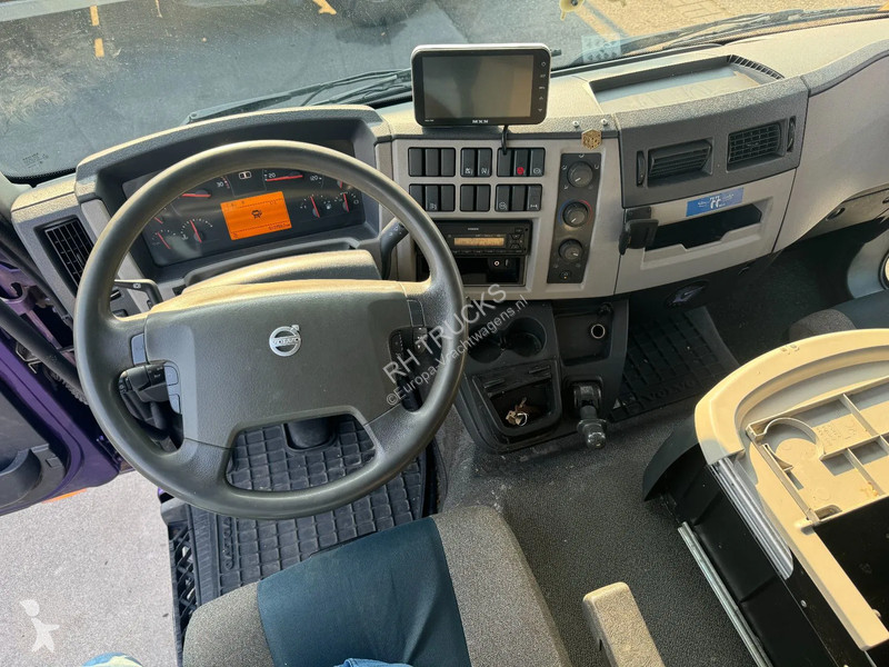 Kamion Volvo FL 250 4X2 EURO 6 BOX DHOLLANDIA...