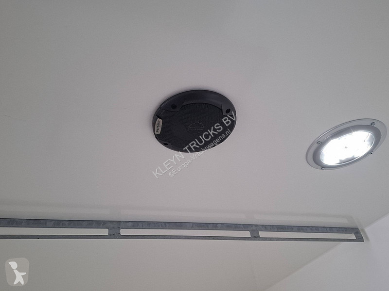 Lastbil Volvo 25012 AIRCO TAILLIFT
