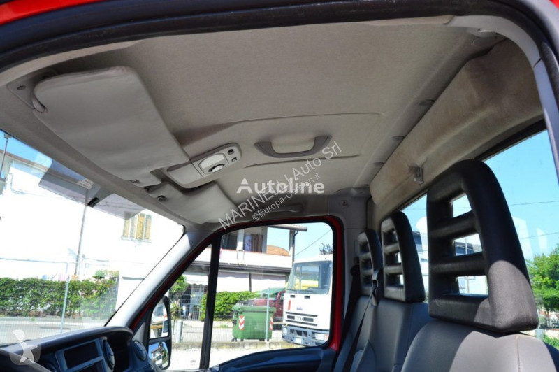 عربة نفعية Iveco 35C13 BTor 2.3 HPT TELAIO PARI...