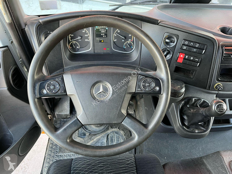 Camion Mercedes 1018 4x2 THERMOKING / BOX...