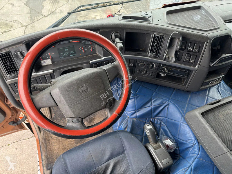 Kamion Volvo 500 6X2 EURO 5 HIAB 211 EP5 +...