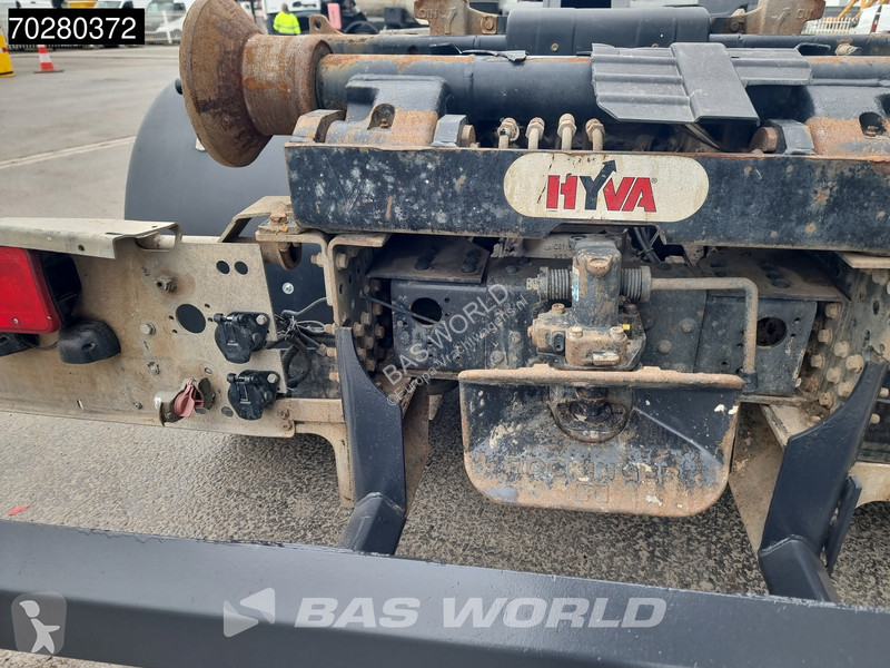Kamion Iveco X-Way 460 6X4 20 Tons HYVA Hook...