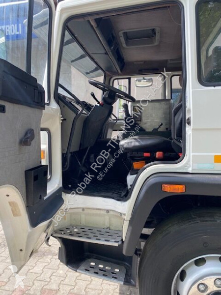 Camion Volvo FL 618