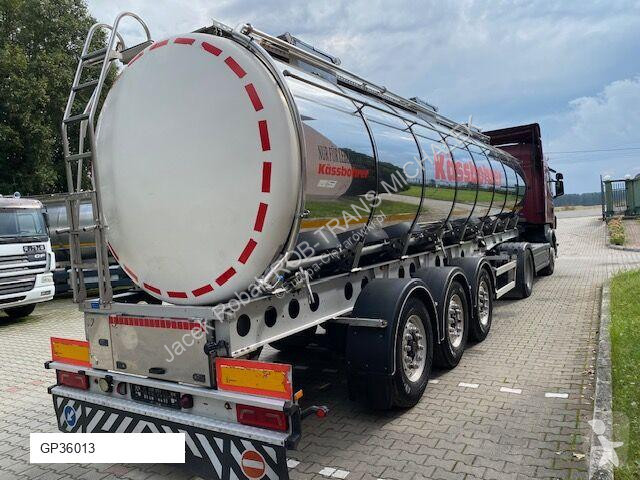 Camion Kässbohrer KA-INB