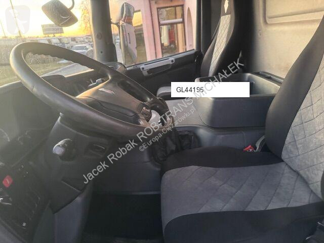 Camion Scania P  380