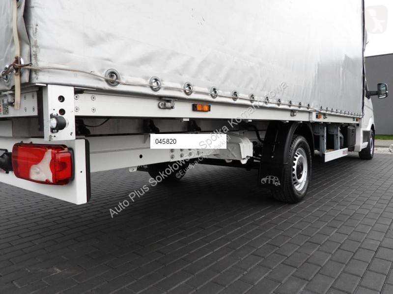 Autoutilitară Volkswagen CRAFTER  PLANDEKA 10...