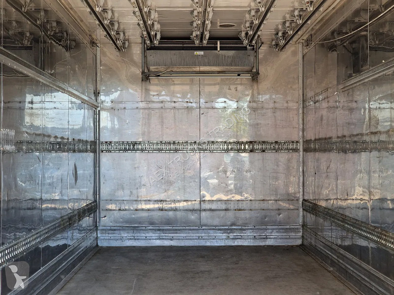 Kamion Volvo 12380 4x2 - Frigo Carrier Supra -...