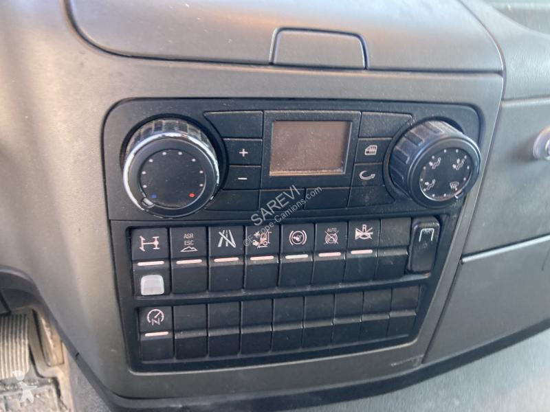 Camion MAN 12.220