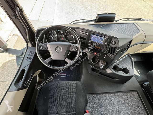 Kamion Mercedes 2533L Tiefkühl...