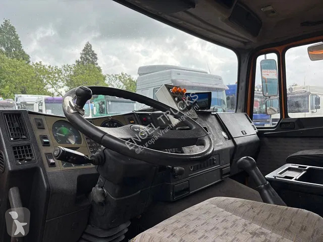Camion MAN 15.192 (6-CILINDER) WITH GEESINK...