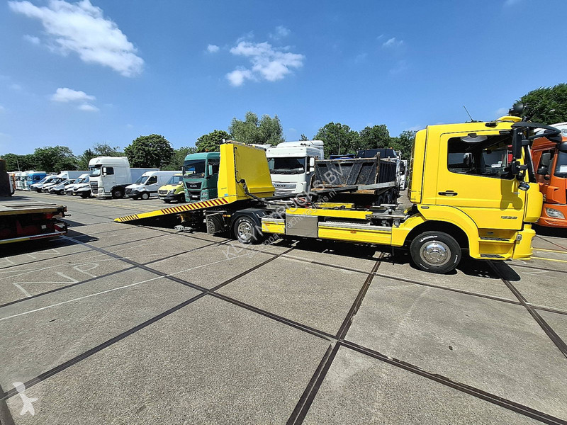 Camión Mercedes ATEGO 1223 TREVOR PTFORM