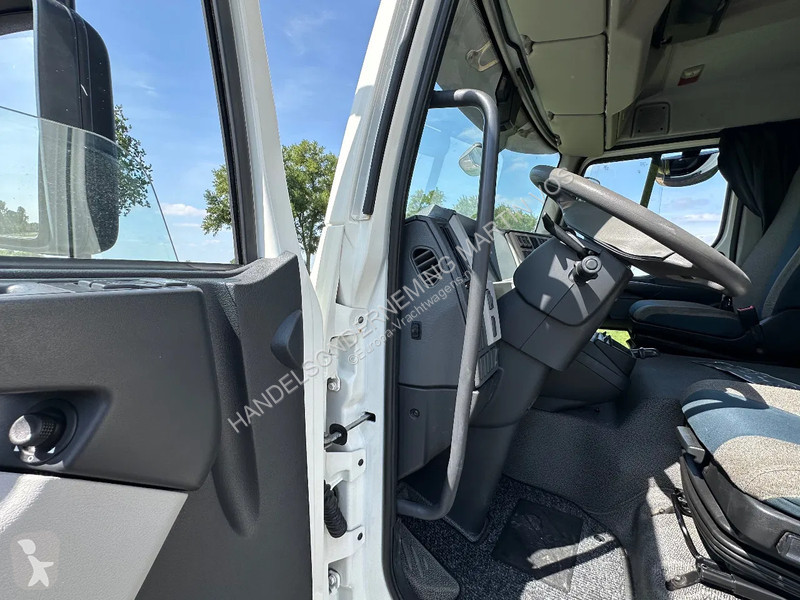 Camion Volvo 210.12 EURO6